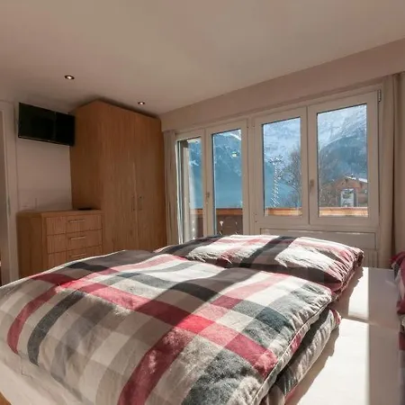 Sleeps 6 Wifi